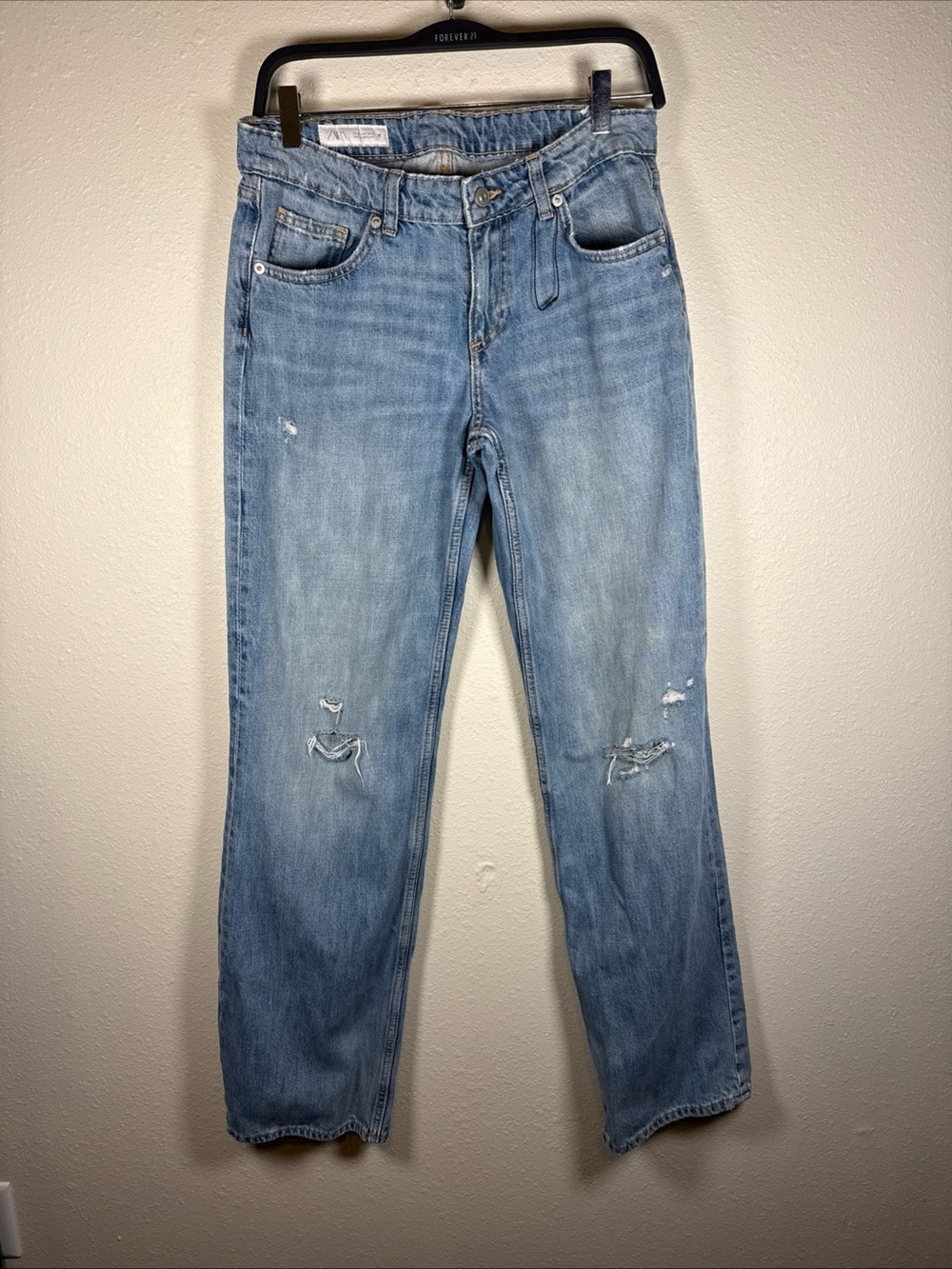 Zara Baggy Straight Leg Light Wash Distressed Jeans 6 Mid Rise